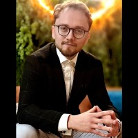 Adrian Wieczorek  korepetytor  Matematyki online