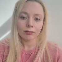 Karolina Majewska  korepetytor  Chemii online