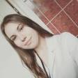 Daniela L. id: 42895