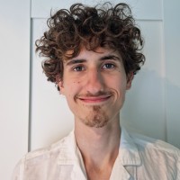 Łukasz Tomyślak  korepetytor  Fizyki online